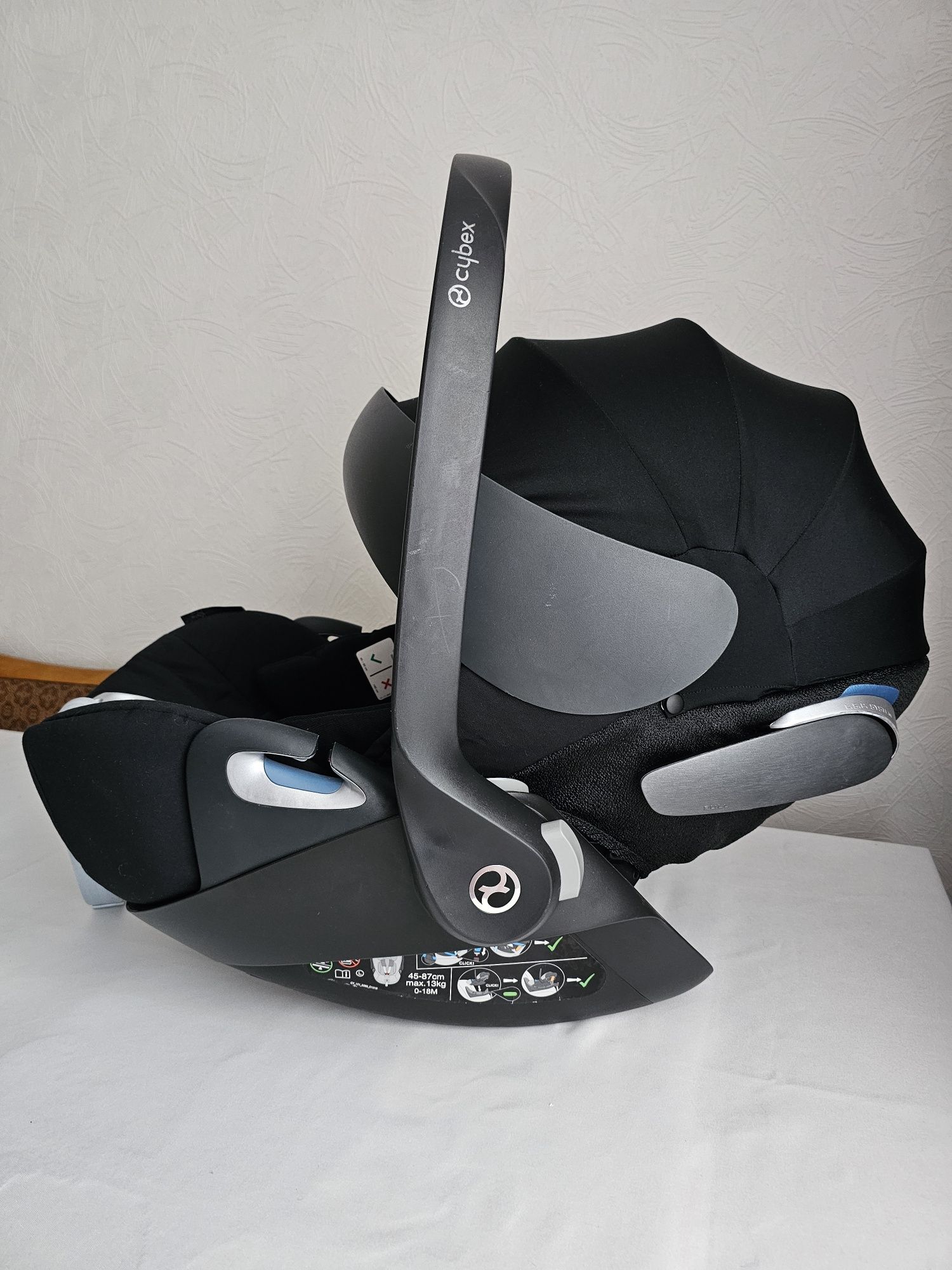 Cybex Cloud Z i- size deep black