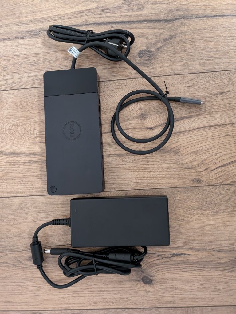 Stacja dokująca Dell WD19TBS 180W Thunderbolt 3 (210-AZBV)