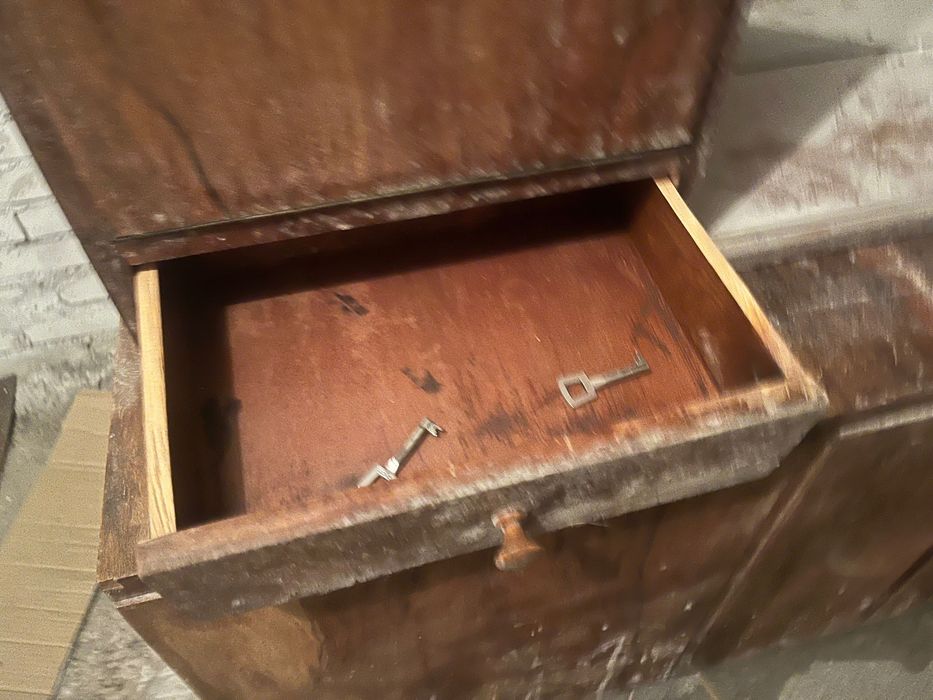 Oddam za darmo barek PRL do renowacji