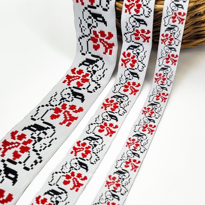 Тесьма жаккардовая