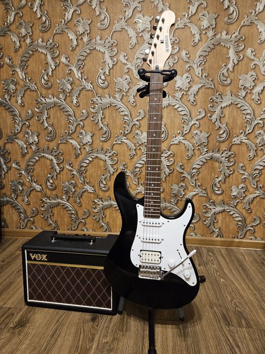 Електрогітара Yamaha EG112