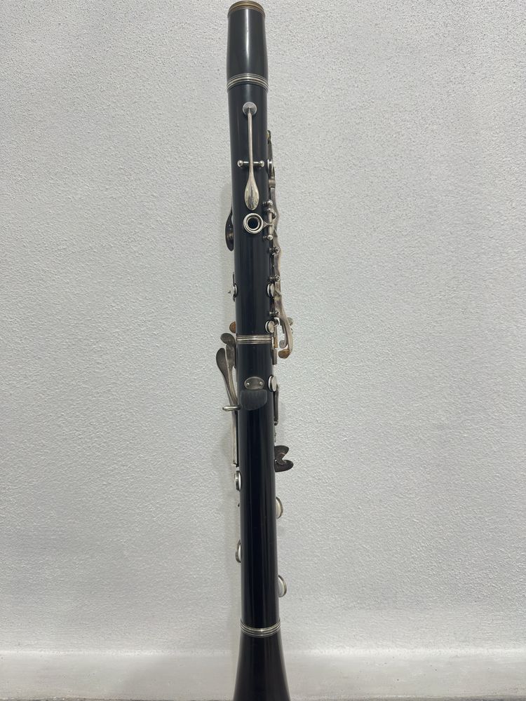 Clarinete Lark restaurado com mala