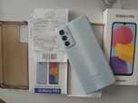 Samsung Galaxy M13 light blue + etui