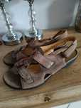 Sandały Clarks 41 beżowe atructured
