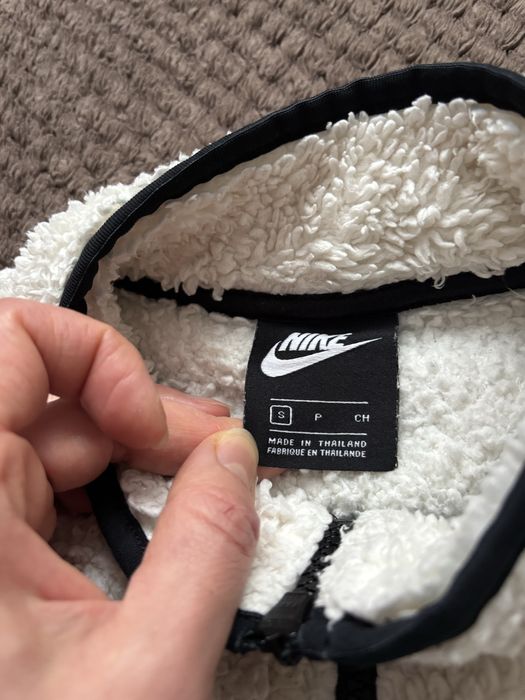 Кроп-топ укорочена кофта Nike