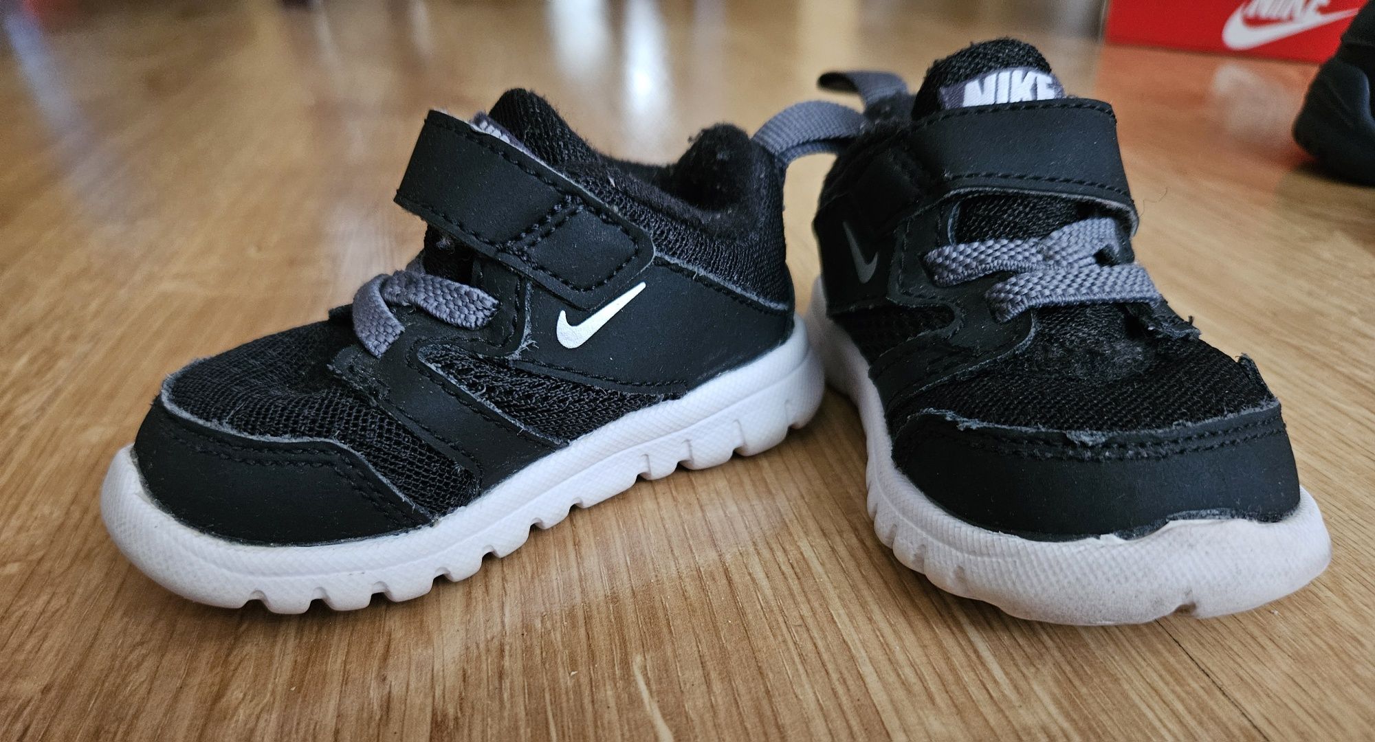 Buty nike 18.5 chłopięce