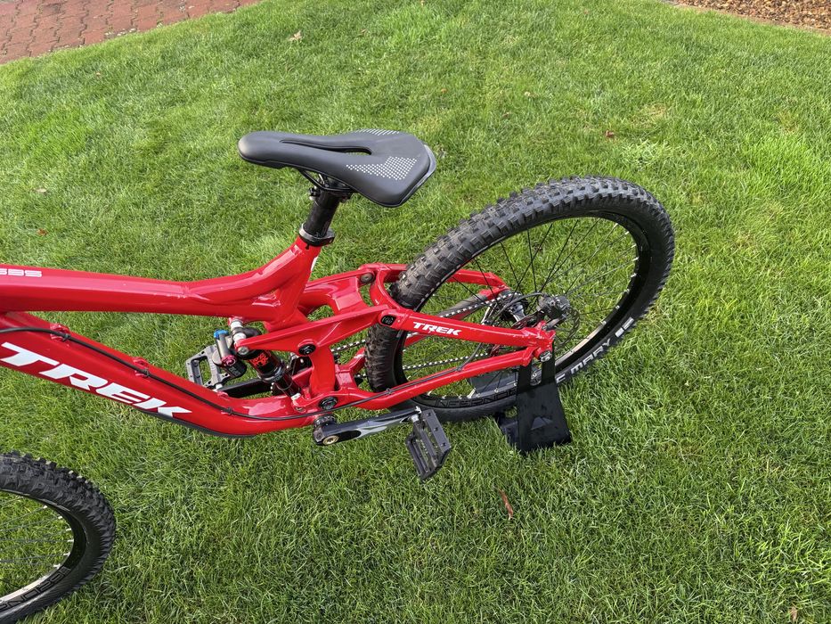 Trek Session 8 rower Downhill enduro full dh nie v10 demo fuzz dartmoo