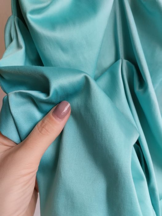 Satynowa sukienka 36