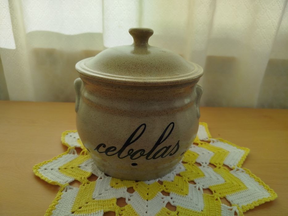 Pote para cebolas com tampa Vianagrés