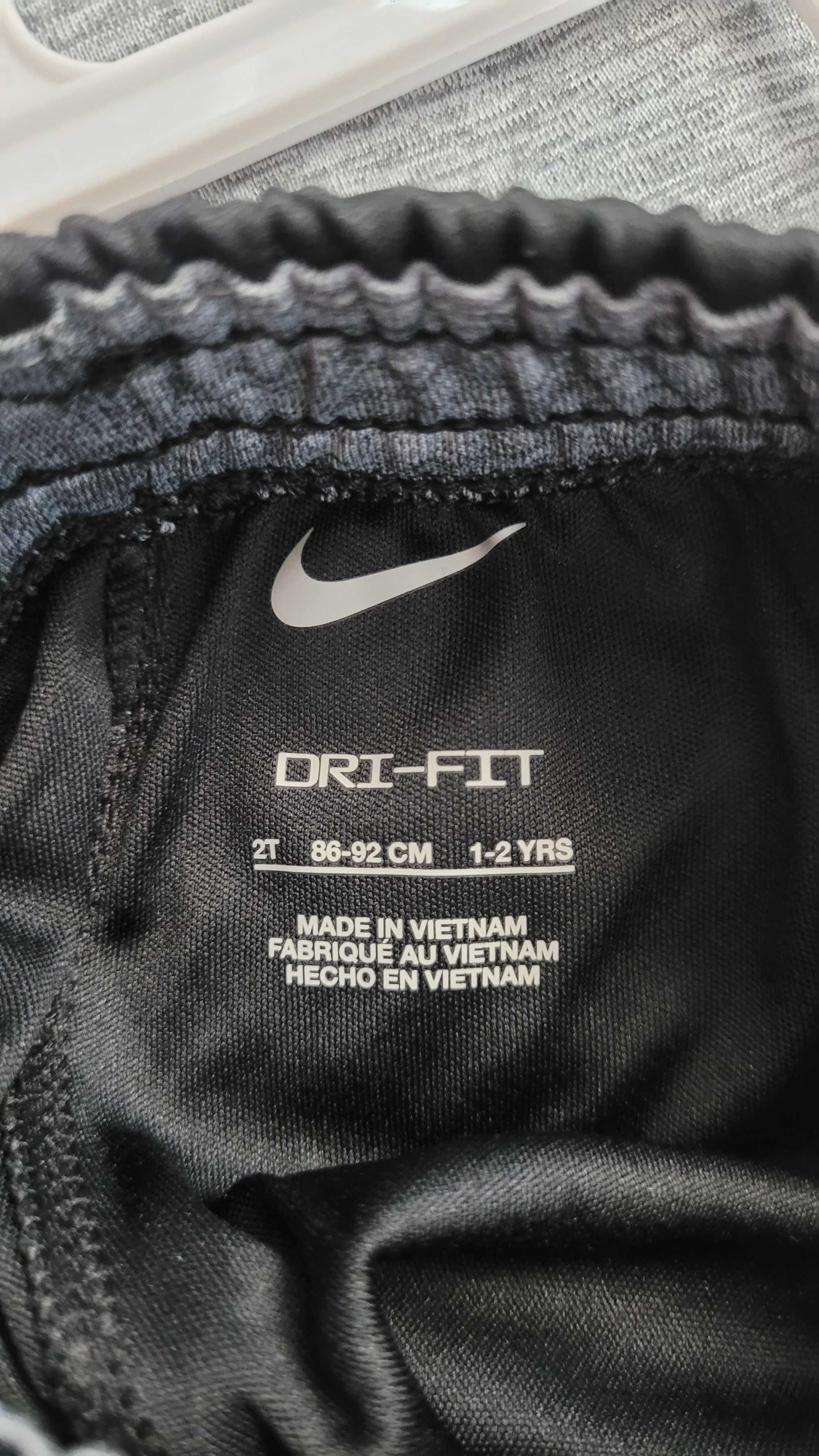 Костюм Nike dri fit футболка шорты USA 2 года
