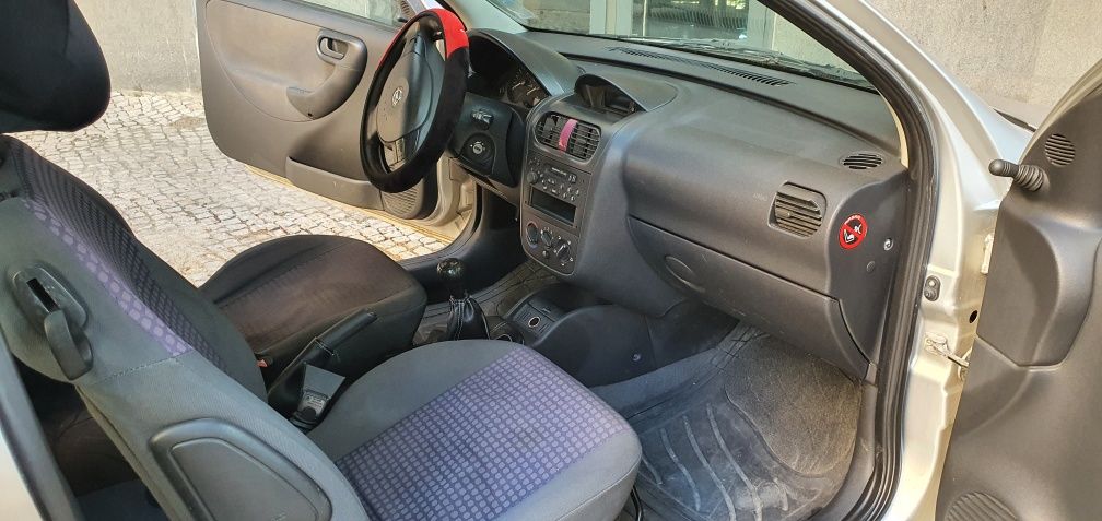Opel Corsa 2002 1.2 Revisão feita