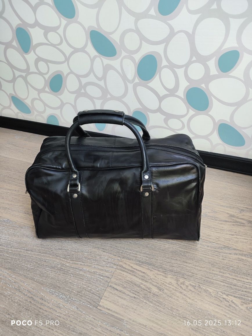 Marks & Spencer Collection шкіряна дорожня сумка/саквояж