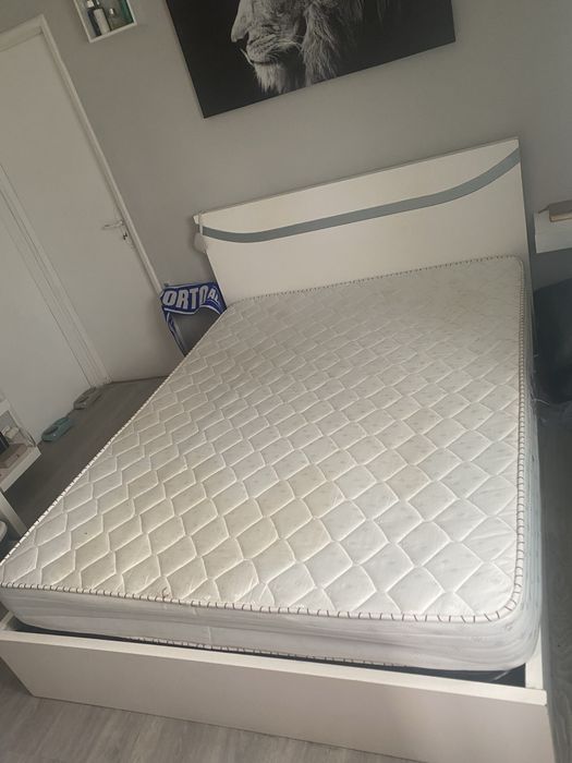 Cama de casal con esttado e colchao