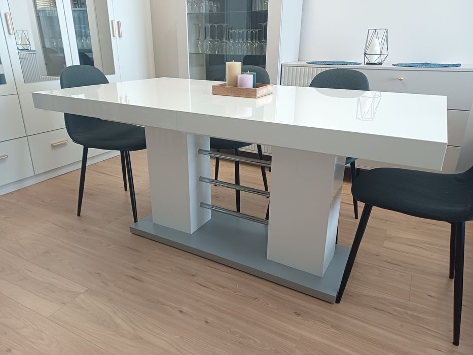 Stół rozkładany biały połysk