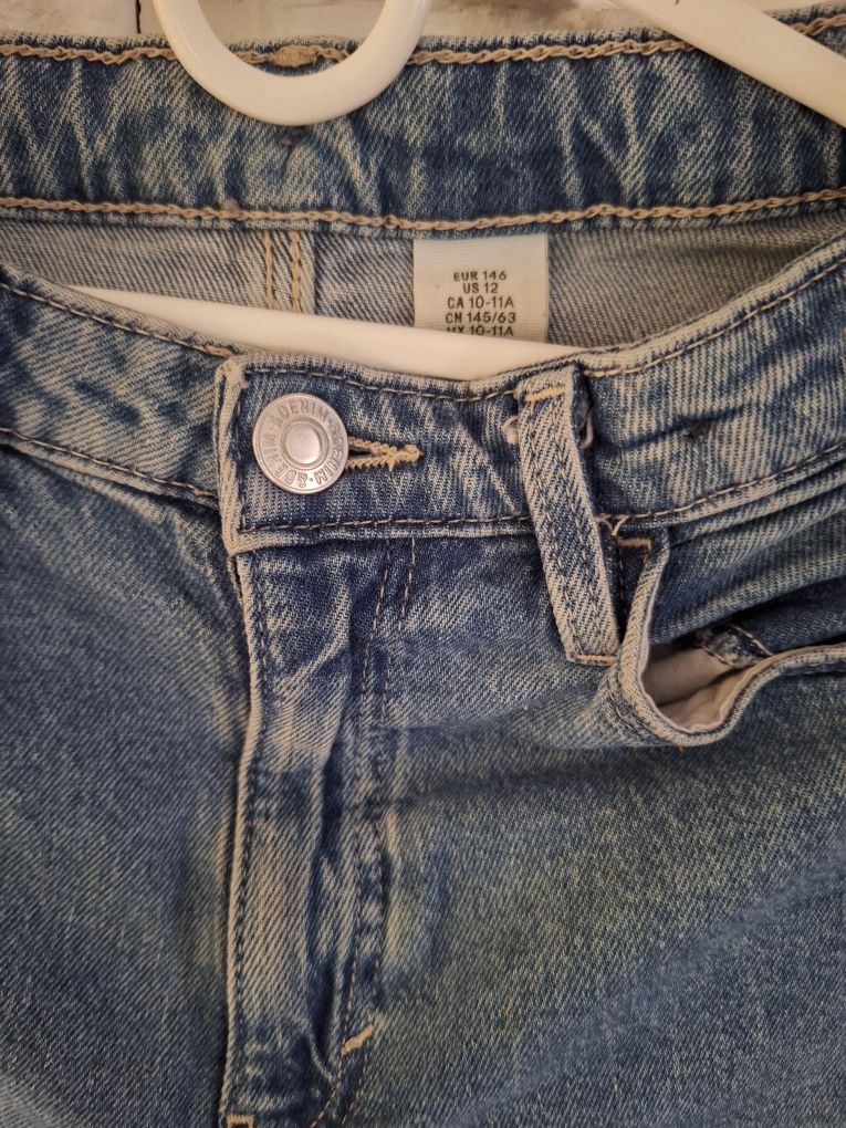 Sposnie Jeansy 146 hm