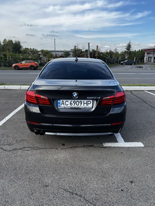 Продаю власне авто бмв ф 10