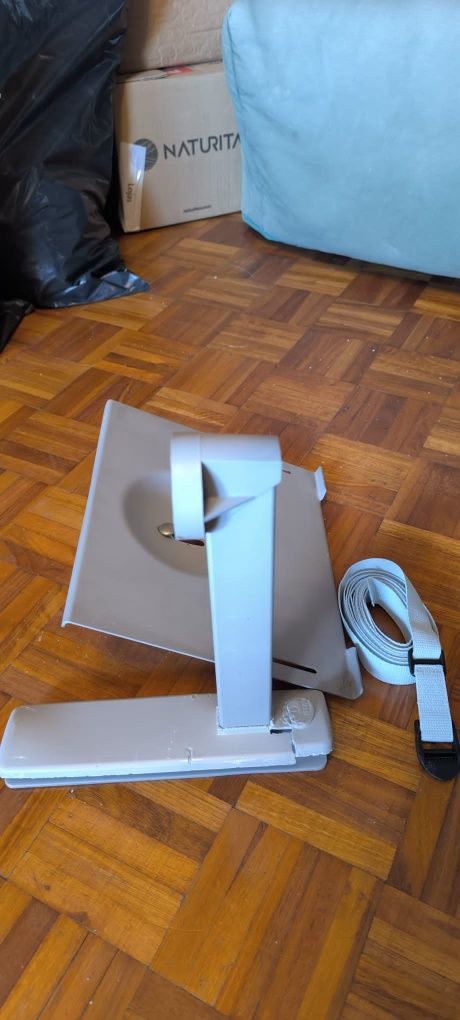 Suporte de Televisão Pequena 37cm