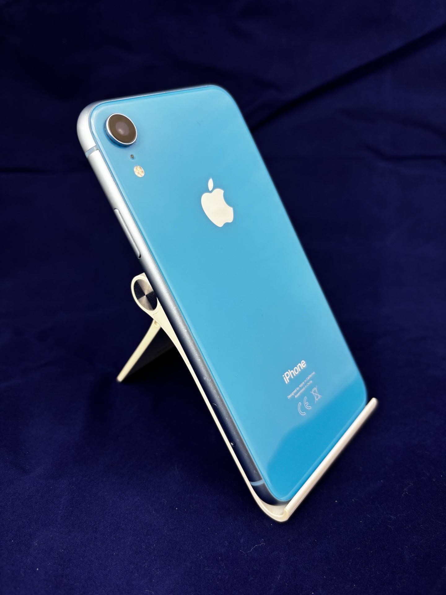 iPhone XR w super stanie