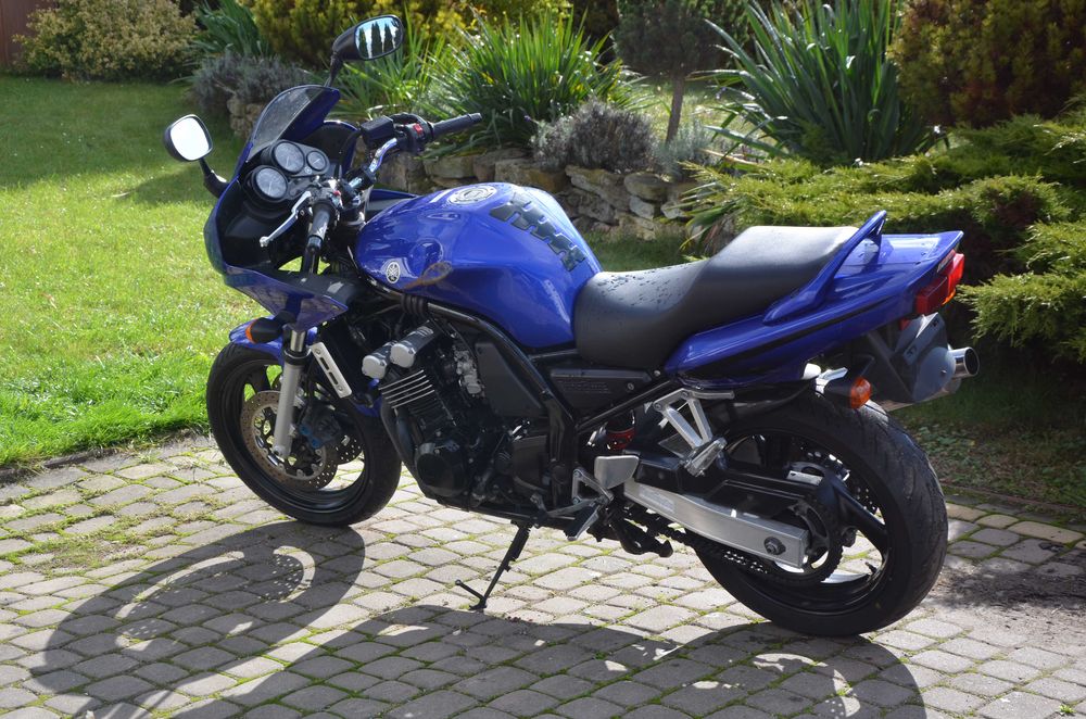 yamaha fzs600 rok 2003