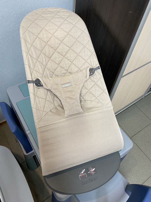 Шезлонг дитячий BabyBjorn