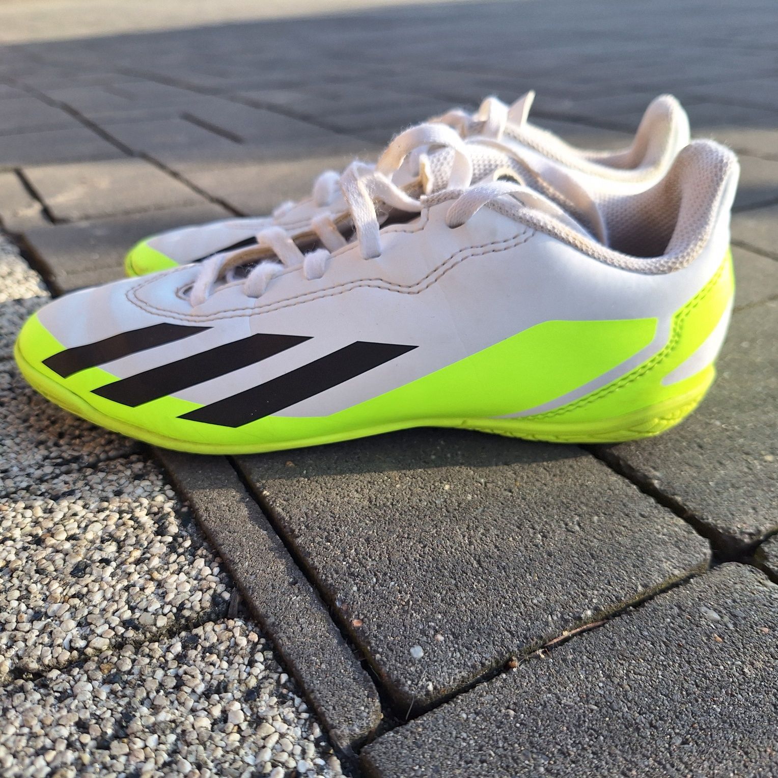Buty sportowe Halówki Adidas Crazyfast 35