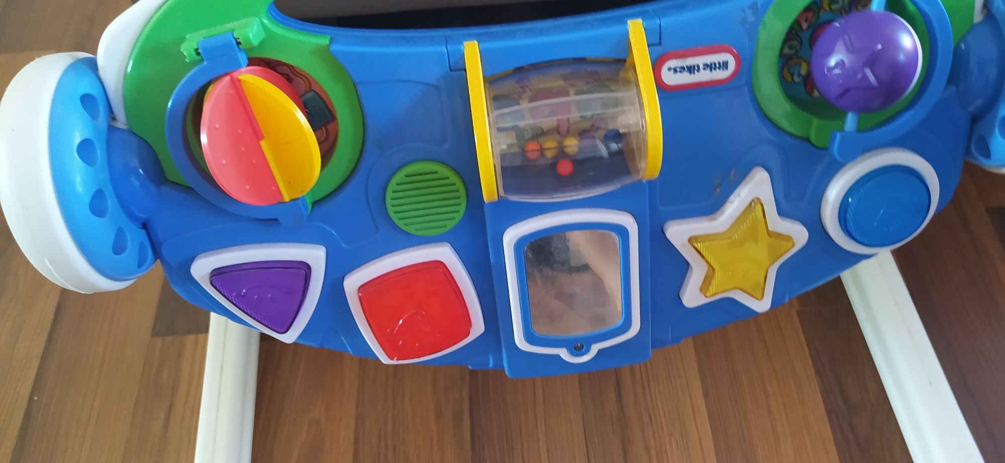 Zabawka dla dziecka, stolik edukacyjny Little Tikes