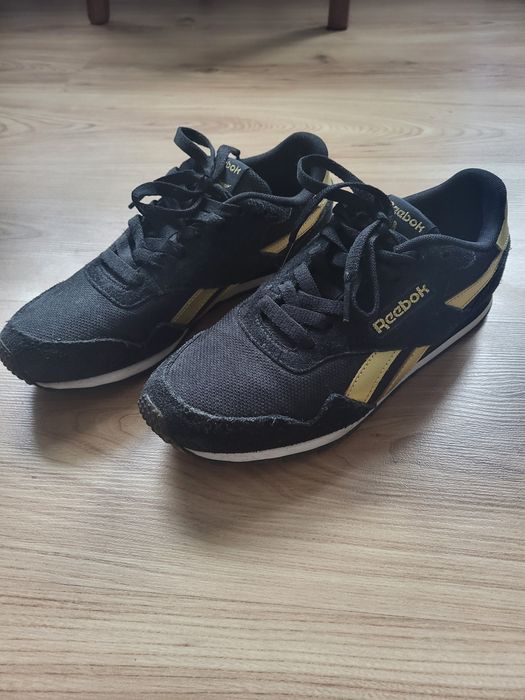 замшеві жіночі кросівки Reebok 37.5