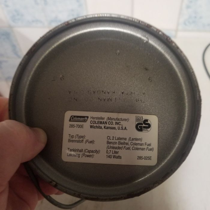 Лампа фонарь бензиновый Coleman