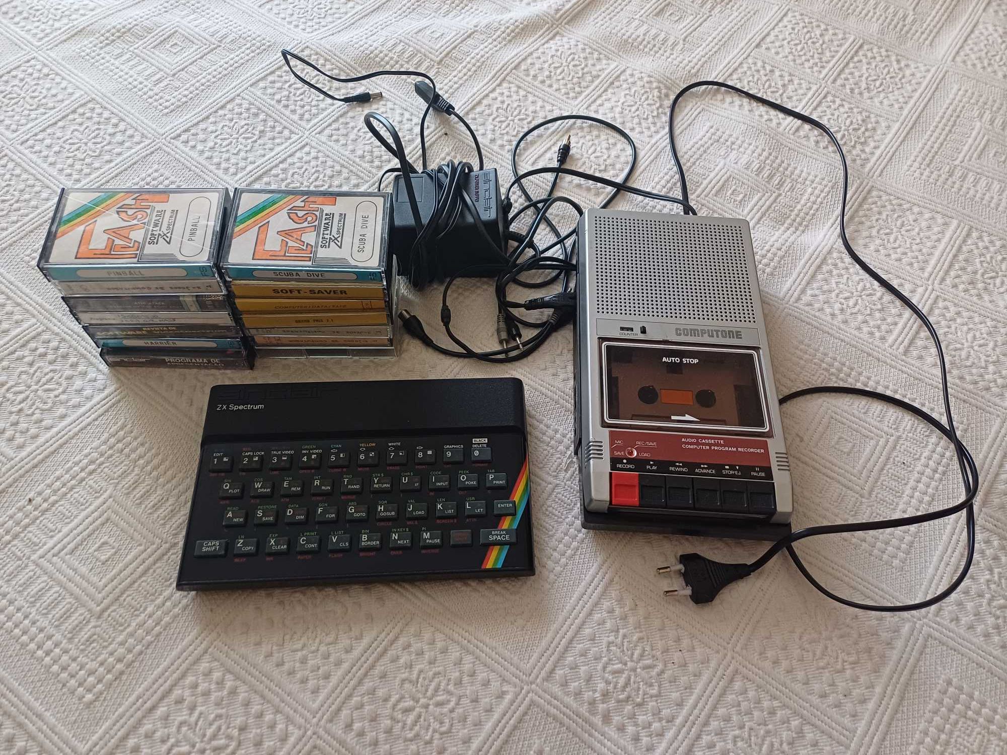 ZX Spectrum 48K, da Sinclair + leitor de cassetes + dezenas de jogos