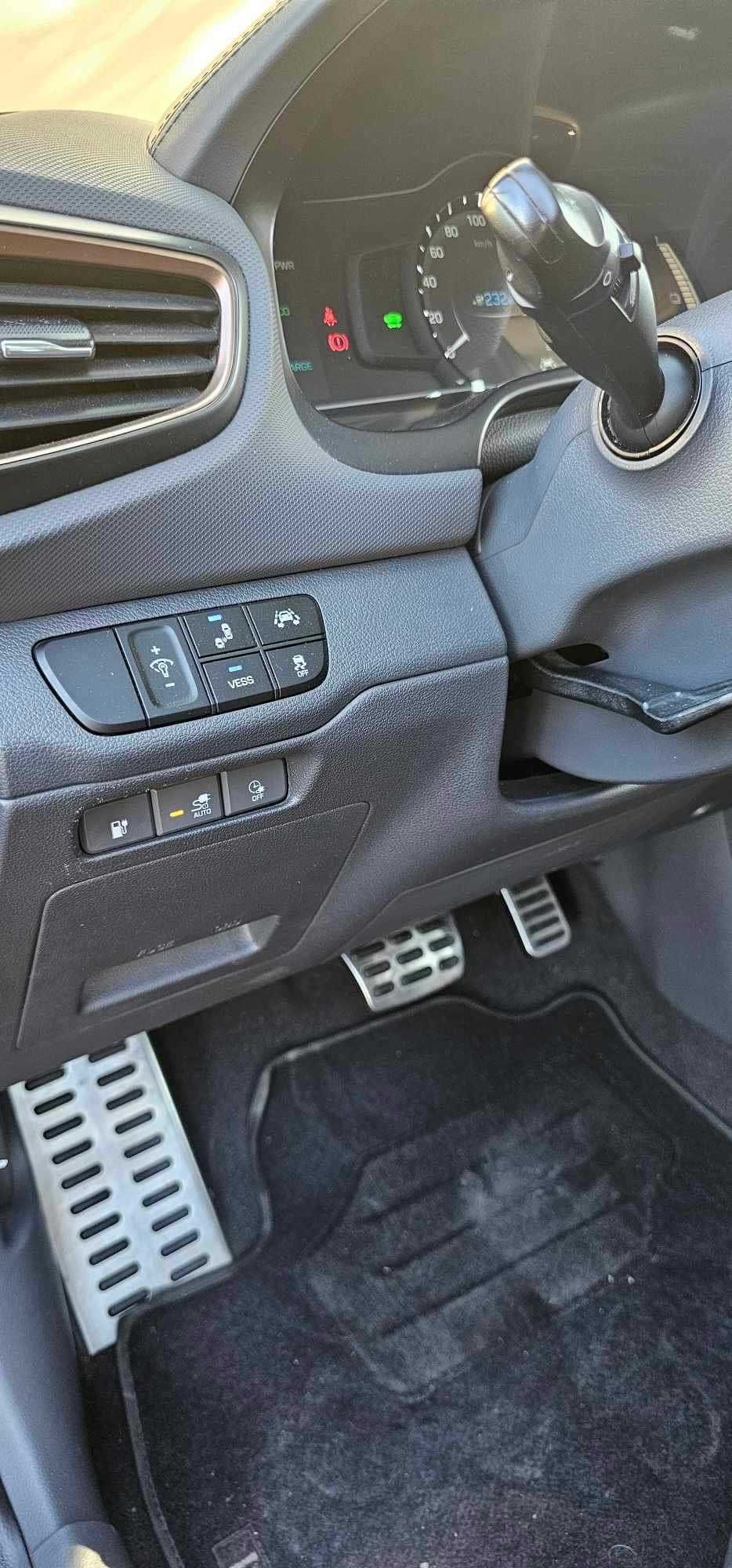 Hyundai IONIQ 28kW Premium
