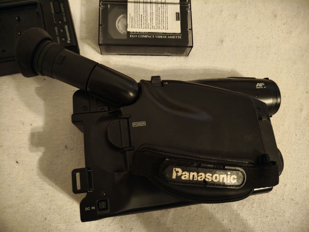 Panasonic A3 Kamera analogowa + kaseta + ładowarka