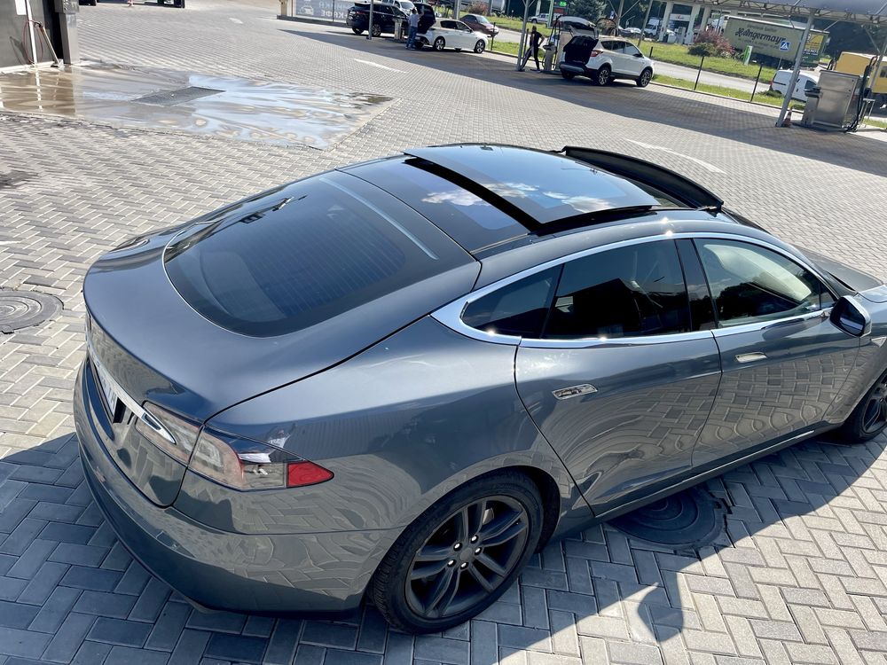 Продам автомобіль Tesla Model S 85 ‼️ Електромобіль