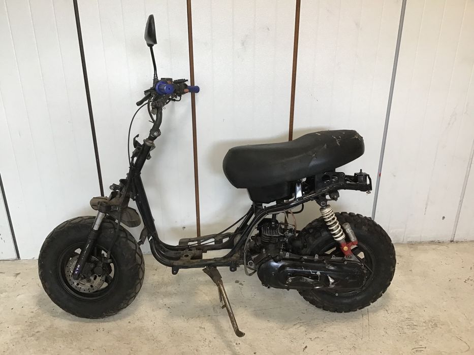 Sprzedam skuter Yamaha MBK 50cm sprawny.zarezerwowany,rezerwacja