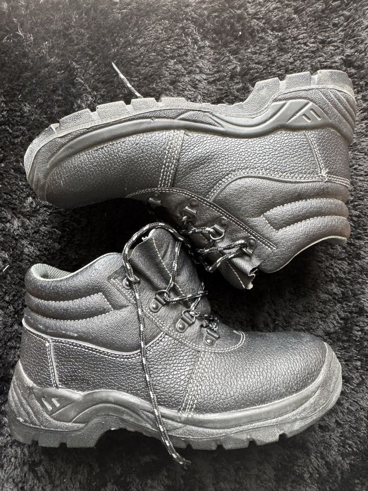 Bota para obra cano longo