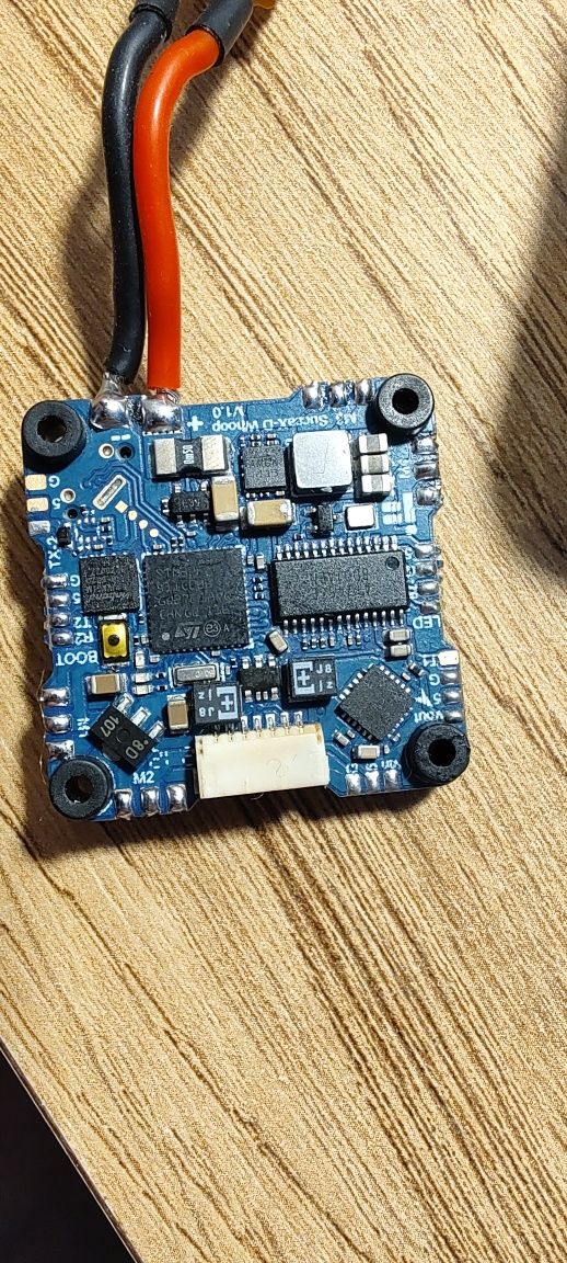iFlight SucceX-D FPV DRON AIO 20A 2-4S cinewhoop toothpick