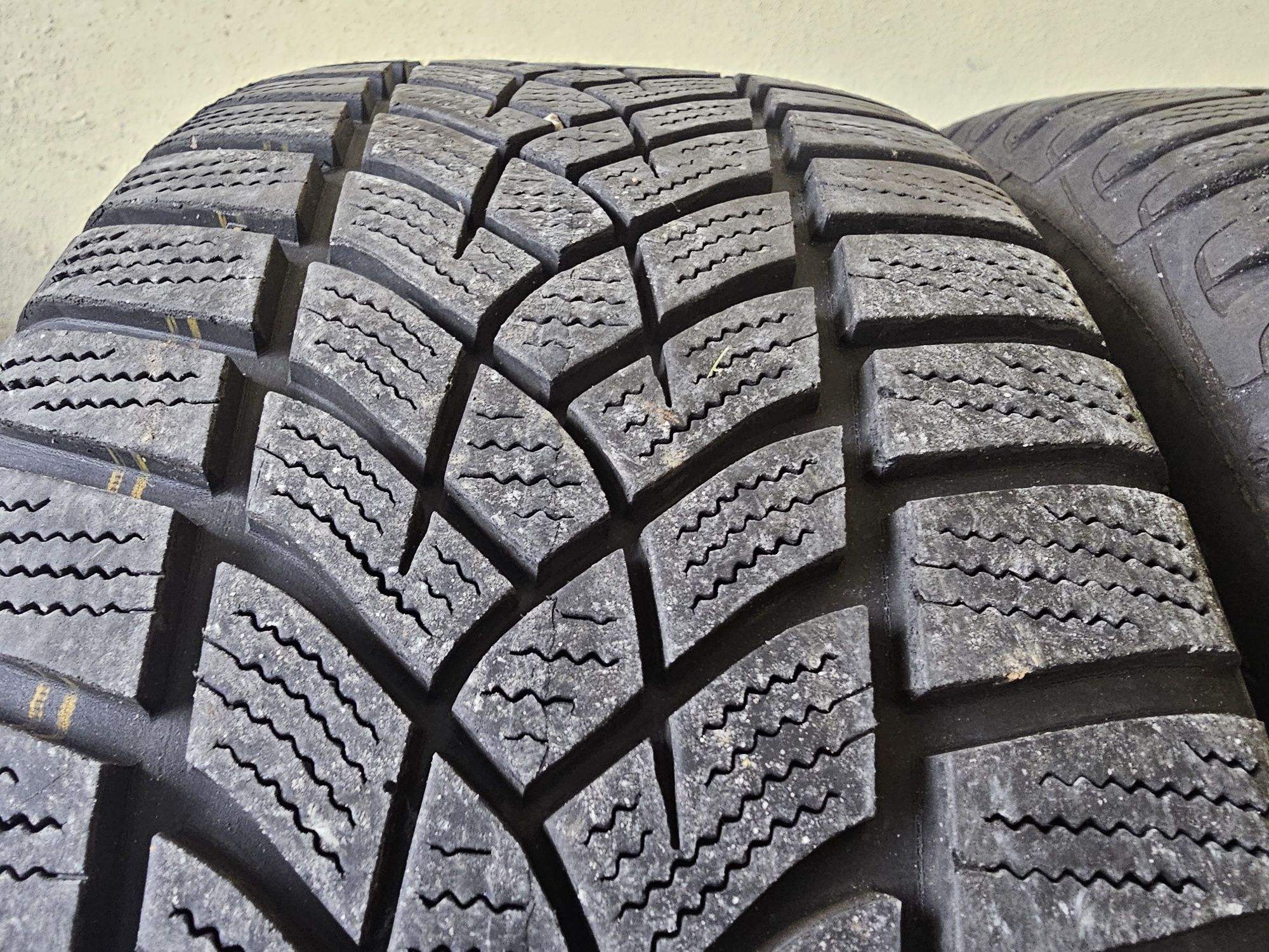 Pneus Goodyear 195/50/16