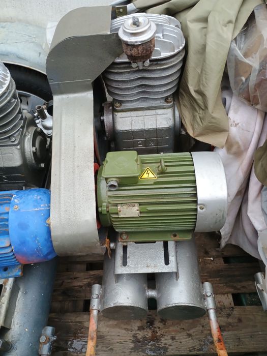 Продам промислові компрессори со7б