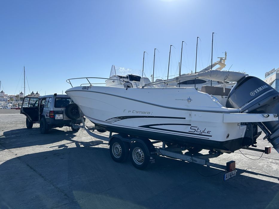 Jeanneau Cap Camarat 7.5 CC 250 cv