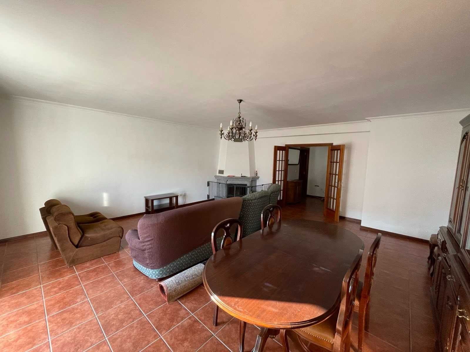 Apartamento T3 - Póvoa de Abraveses