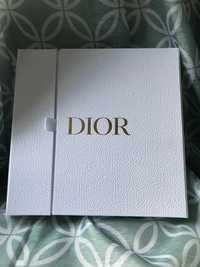 Dior pudełko złote logo