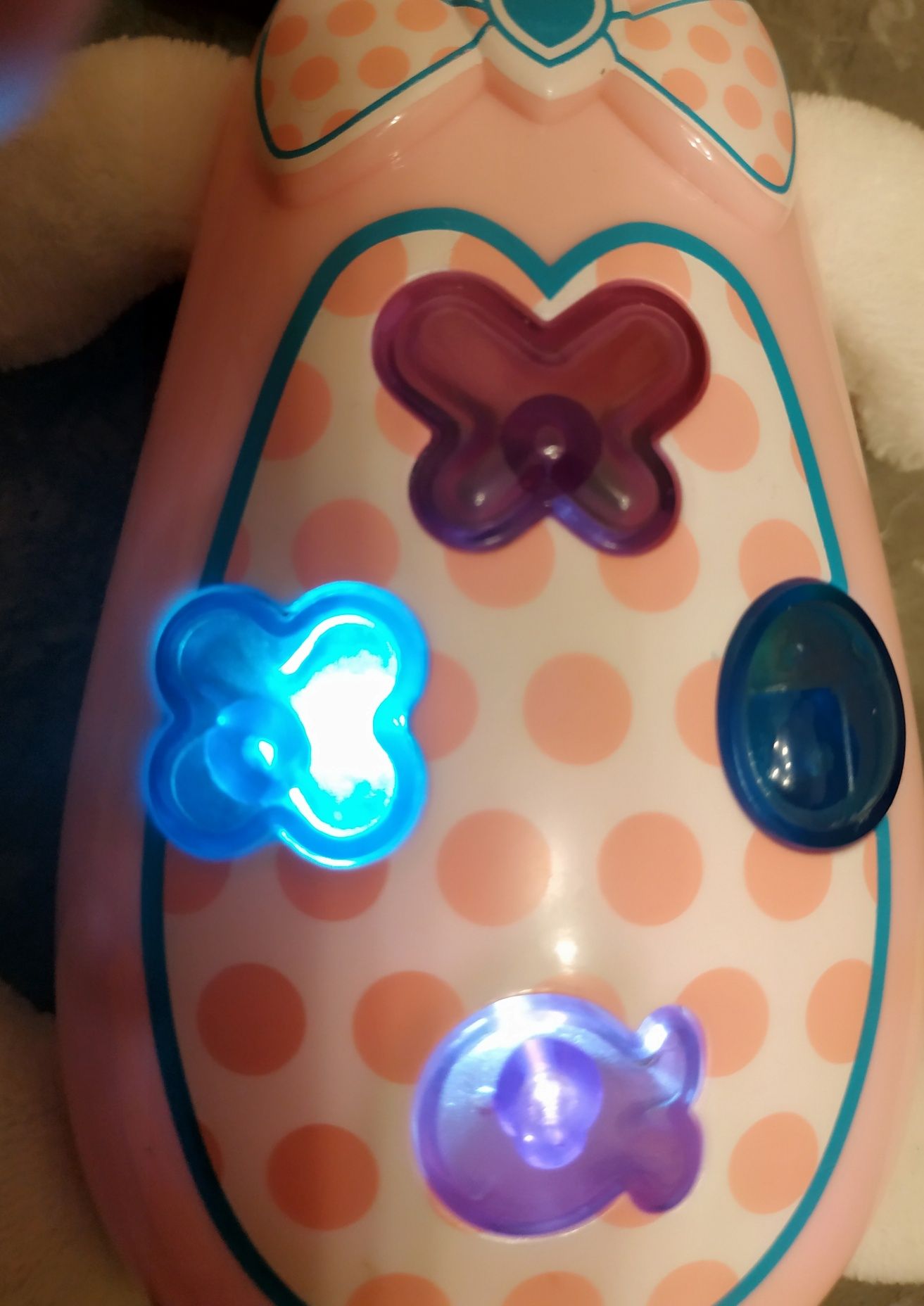 Króliczek zabawka grająca świecąca dla niemowląt