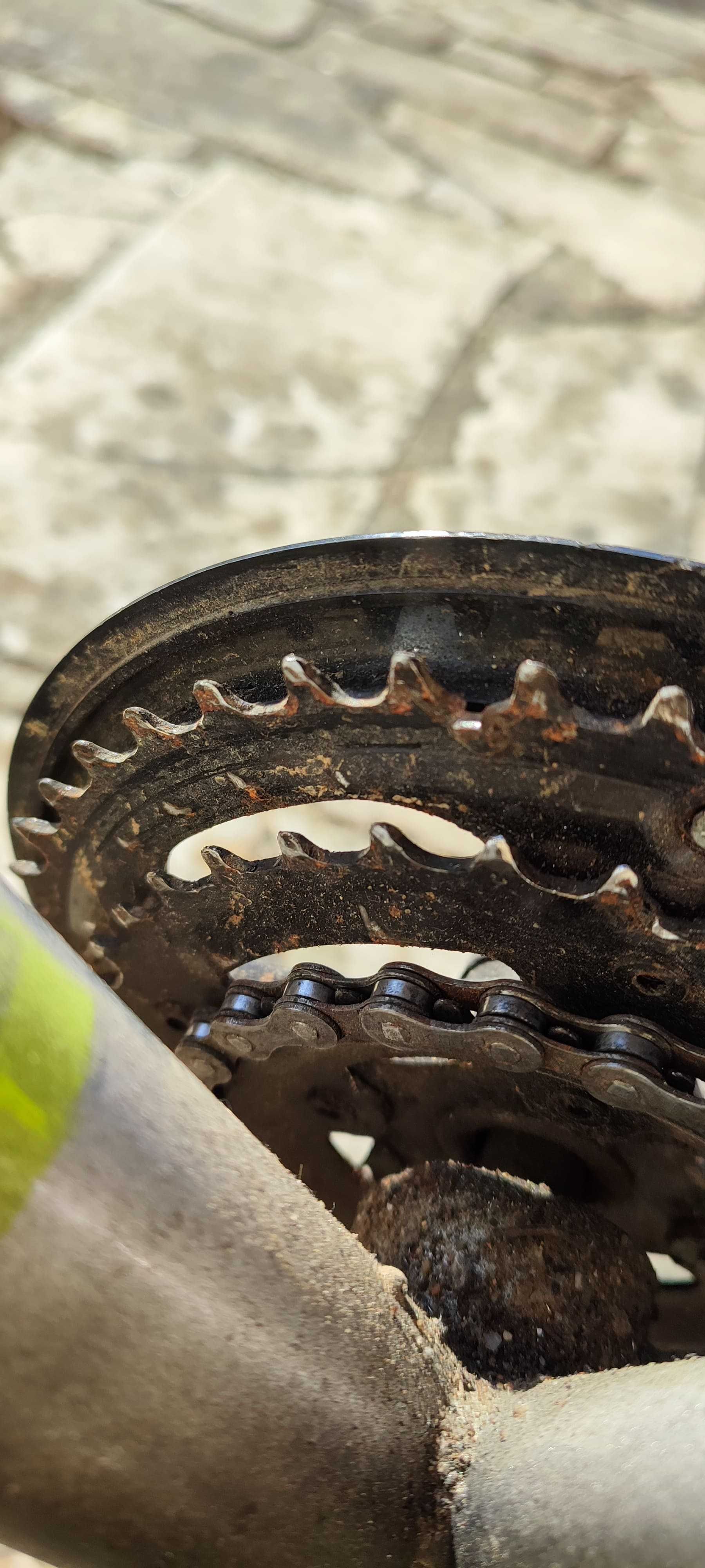 Bicicleta, rodas 26 polg., 18 mudanças (Shimano)