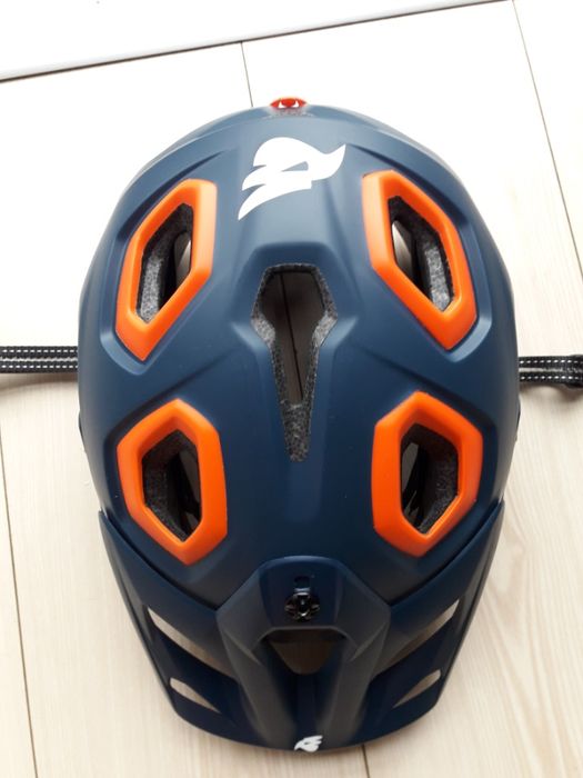 Kask rowerowy GOLDENEYES