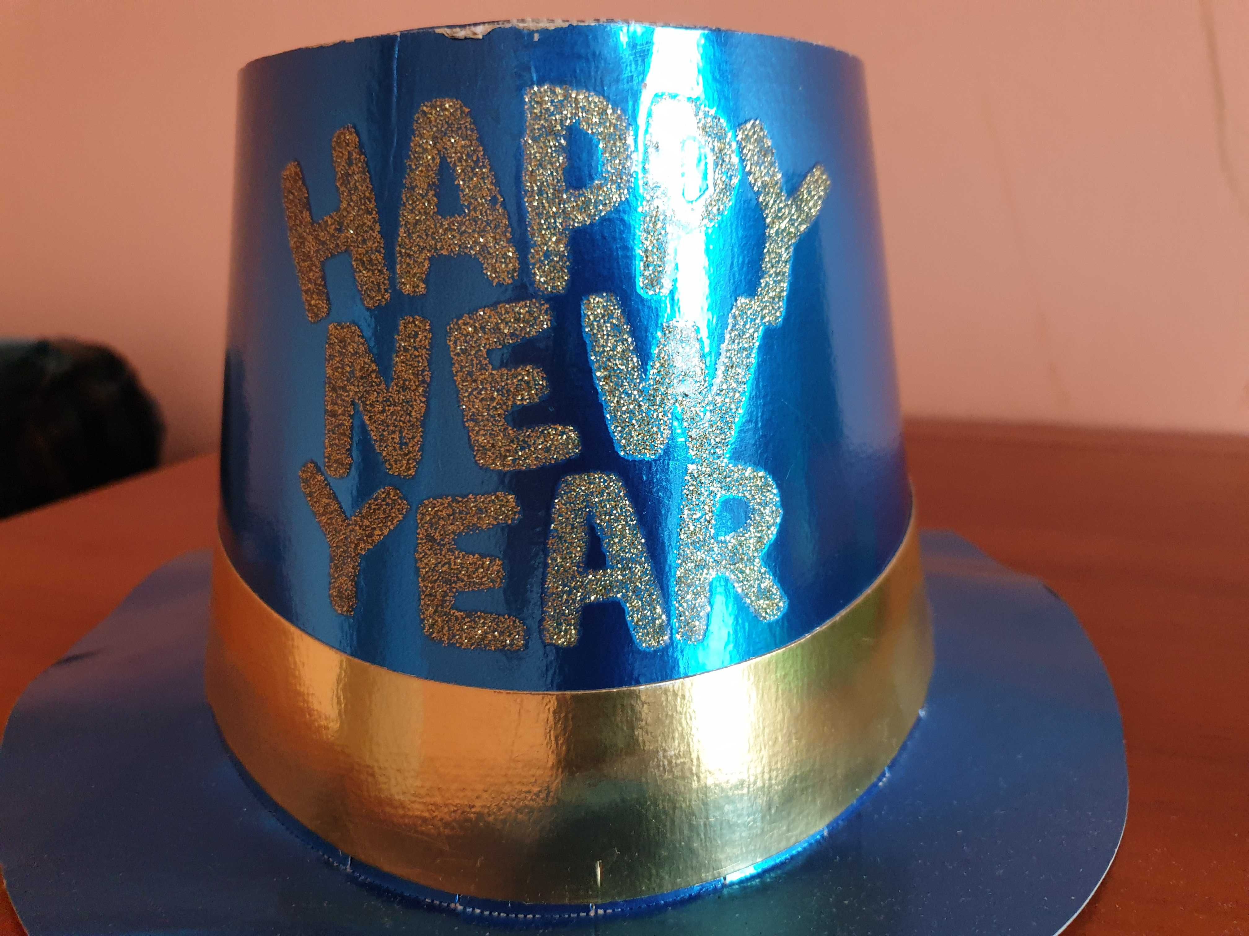 Cylindry kapelusze Happy New year