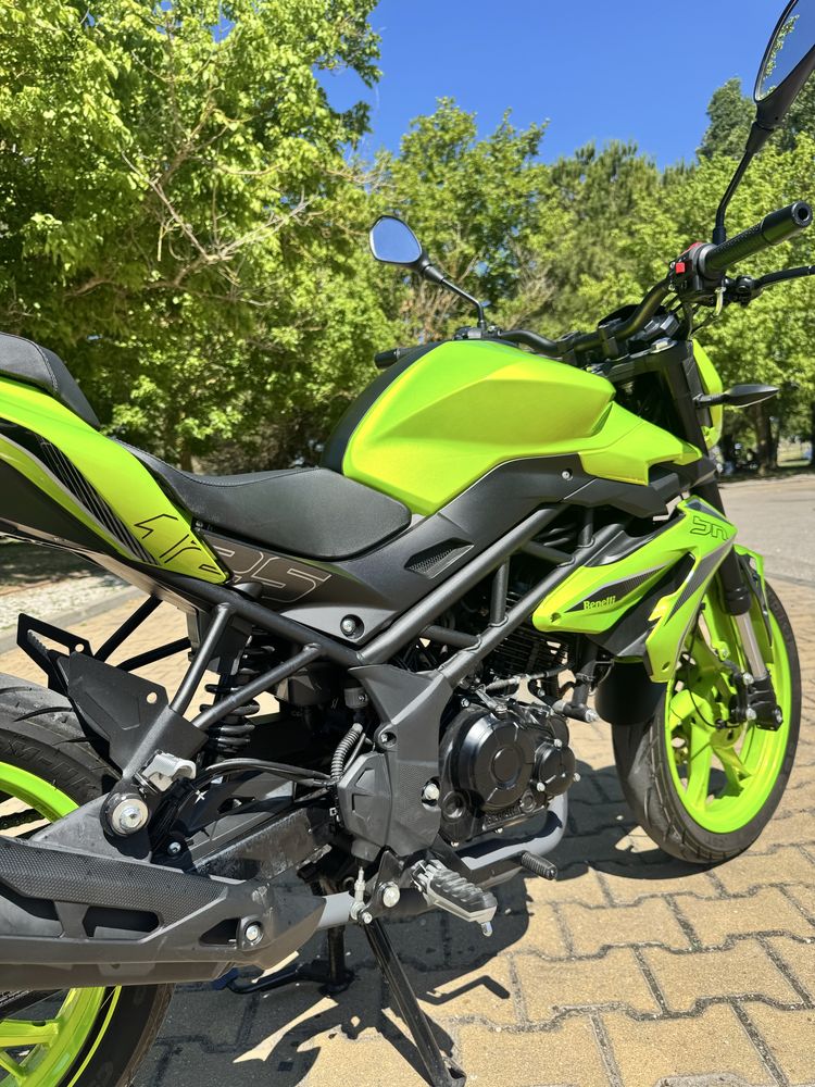 Benelli 125 (como nova)