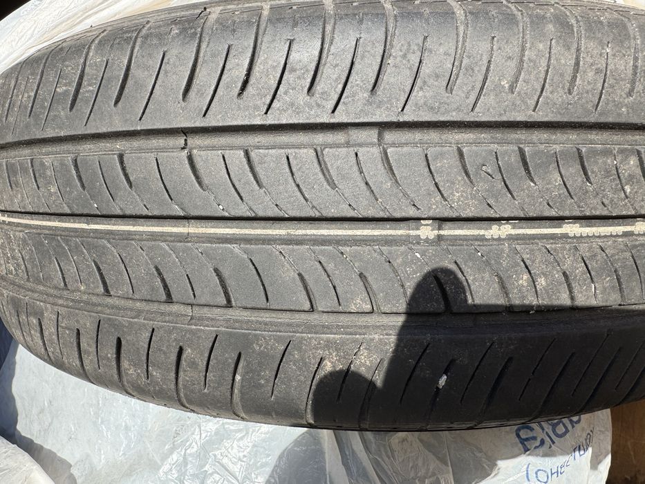 Продам резину 185/60 r15