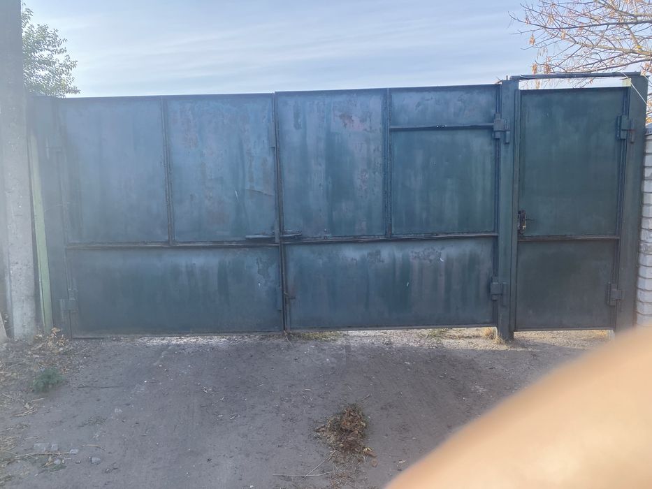 Ворота металеві