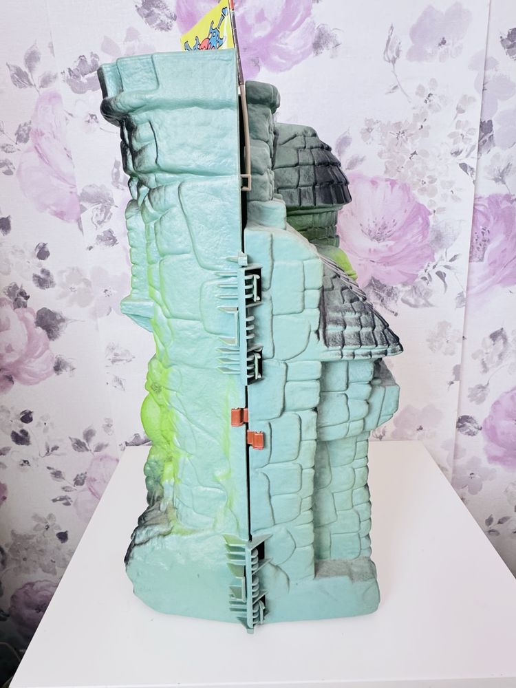 Zamek Posępny Czerep, Masters Of The Universe He-Man Castle Grayskull