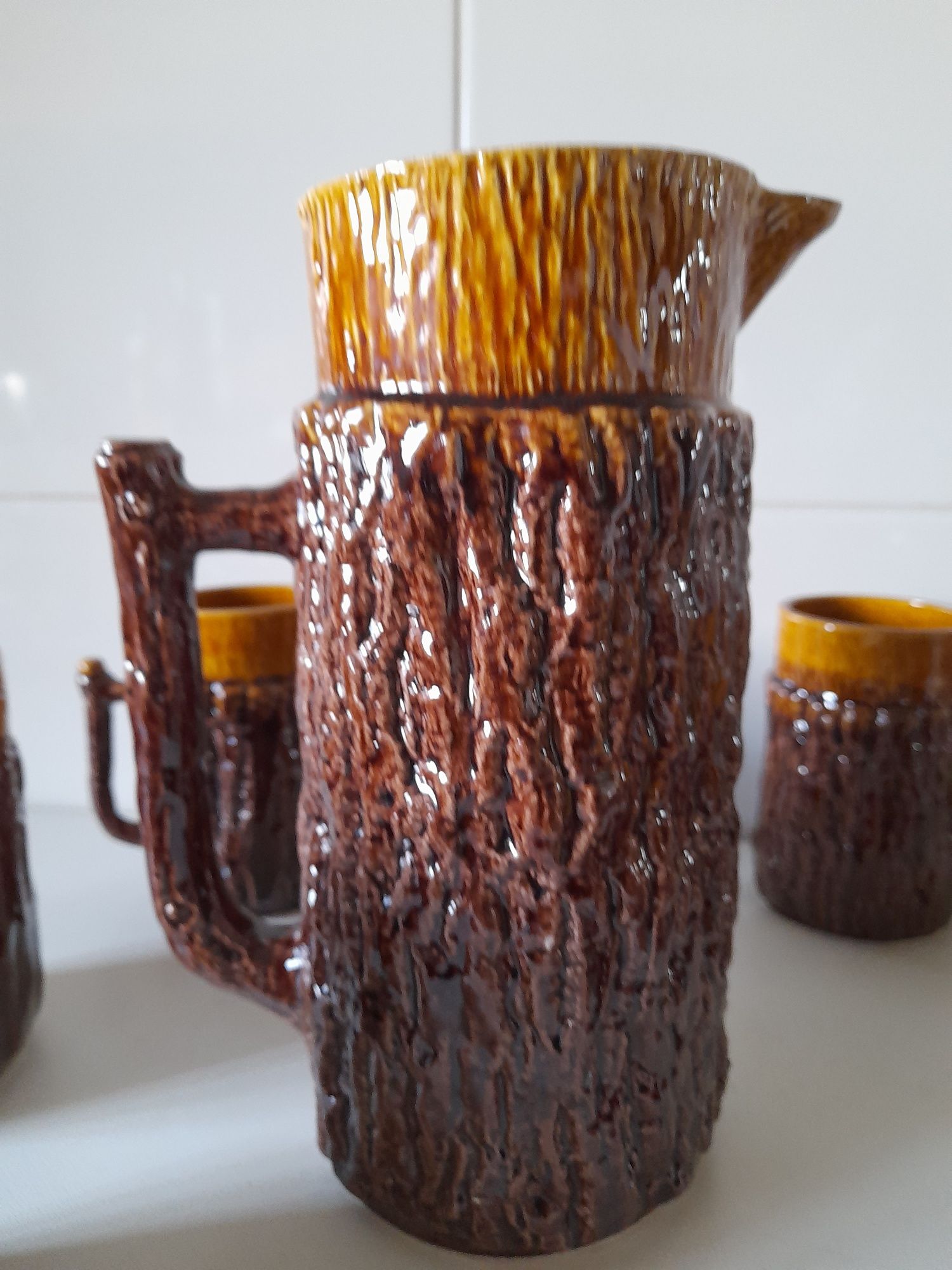 Conjunto antigo Jarro e 6 canecas Caldas