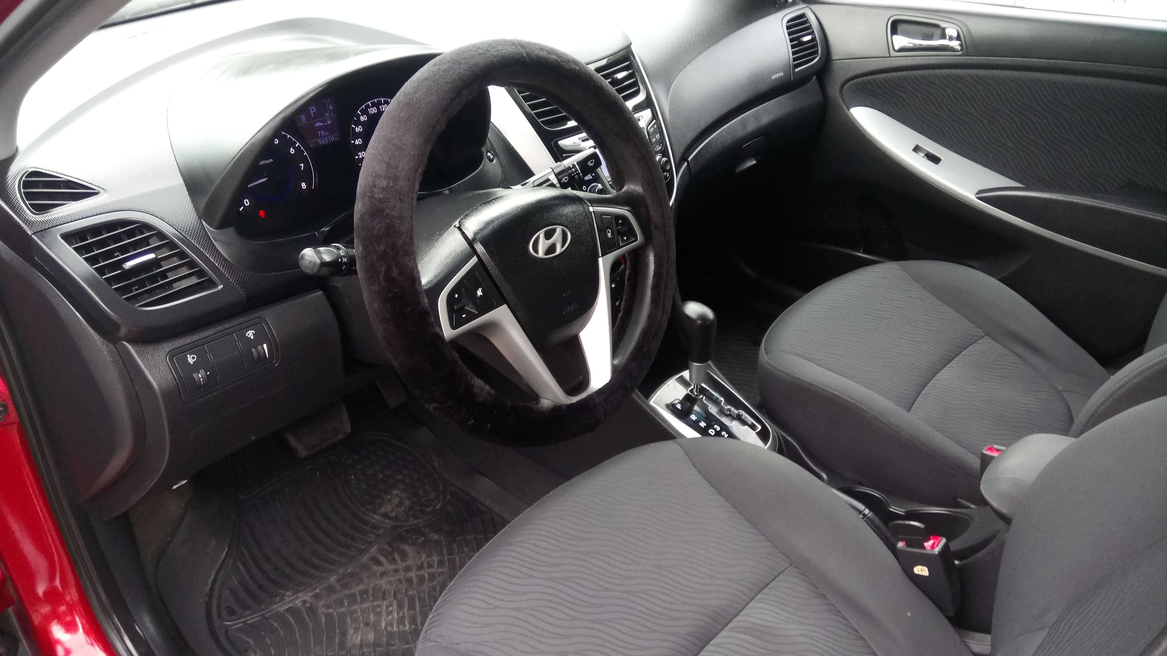 Хюндай акцент автомат 1,6 бензин Hyundai Accent automat 2011 год авто